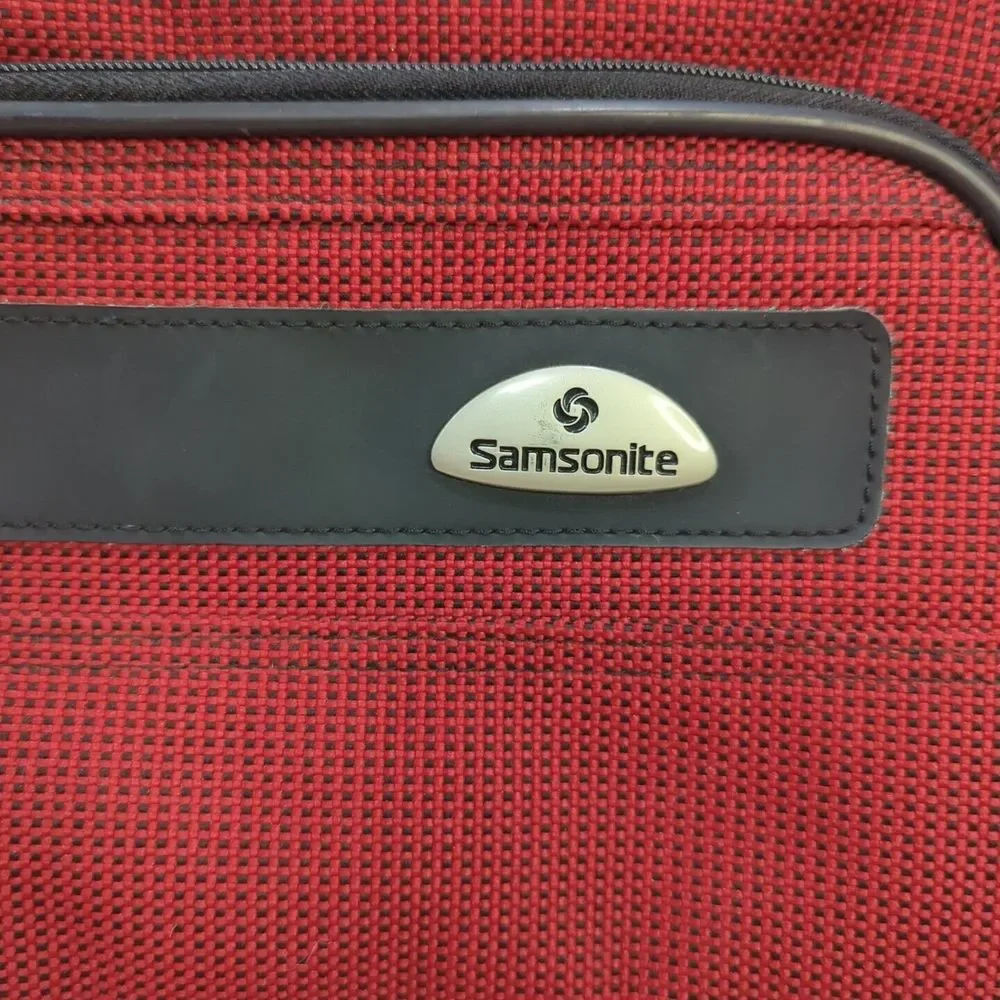 Samsonite Mens Travel Messenger Bag Red‎ Snap Zip Dual Handle  Missing Strap
